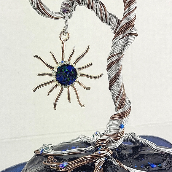 Hanna's SunTrees Wire Tree Art - Picture 5 of 8